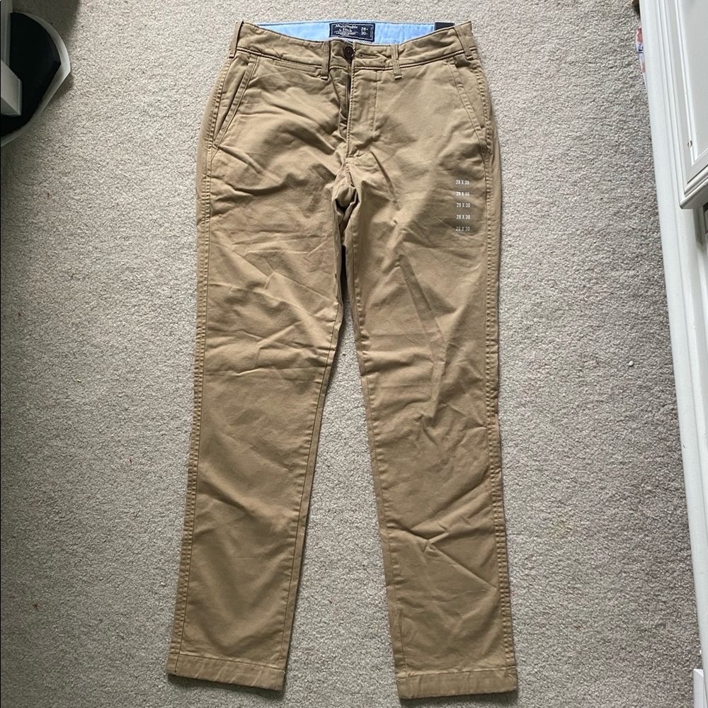 NEW Hollister Khakis